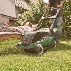 Bosch Elektrische Grasmaaier AdvancedRotak 650 41cm 1700W Met Opvouwbare Opvangbak 5 Bosch Elektrische Grasmaaier AdvancedRotak 650 41cm 1700W Met Opvouwbare Opvangbak -Tuingereedschap 123 1089