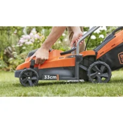 Black & Decker BLACK+DECKER 2x18V Grasmaaier BCMW33184L2-QW 33 Cm Incl. Twee 4,0 Ah Accu's -Tuingereedschap 123 1161