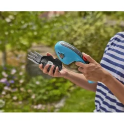 Gardena 3,6V Grasschaar / Buxusschaar ClassicCut 12cm 11 Gardena 3,6V Grasschaar / Buxusschaar ClassicCut 12cm -Tuingereedschap 123 1585