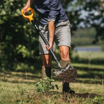 Fiskars Ergonomic Tuinspade Spits 4 Fiskars Ergonomic Tuinspade Spits - Afbeelding 4