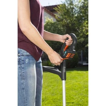 Gardena 14,4V Trimmer SmallCut Li-23R 22cm Incl. 2,0Ah Accu + Lader 6 Gardena 14,4V Trimmer SmallCut Li-23R 22cm Incl. 2,0Ah Accu + Lader - Afbeelding 6