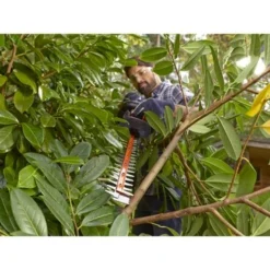 Black & Decker BLACK+DECKER Elektrische Heggenschaar BEHTS400 -Tuingereedschap 123 485