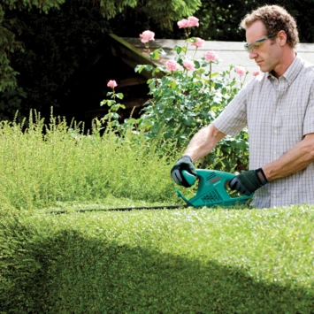 Bosch Elektrische Heggenschaar AHS 550-16 3 Bosch Elektrische Heggenschaar AHS 550-16 - Afbeelding 3